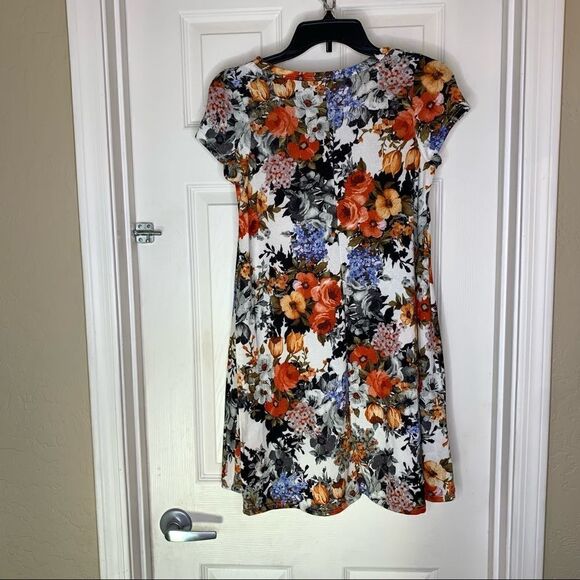 Pinc Size Large Colorful Floral Dress - Picture 8 of 8
